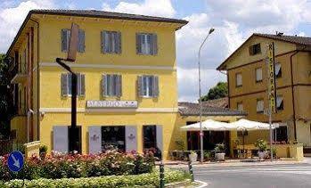 Albergo Il Portonaccio Spello Exterior foto