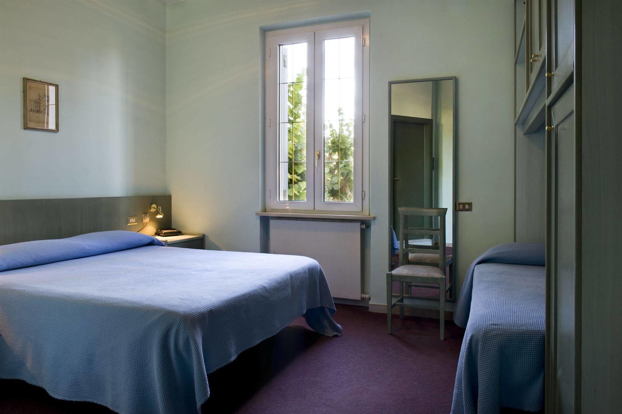 Albergo Il Portonaccio Spello Exterior foto